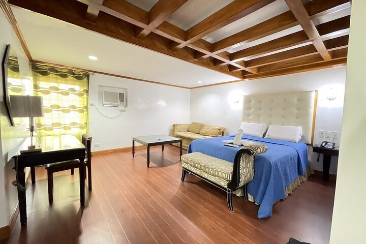 Room 3 of 31