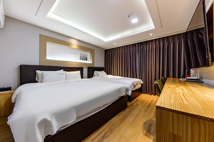 Room 60 of 67