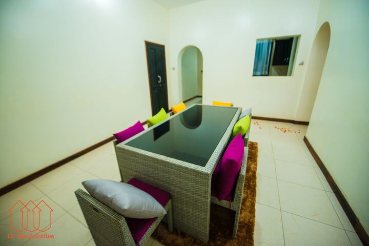 Room 9 of 33