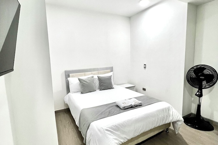 Room 48 of 87