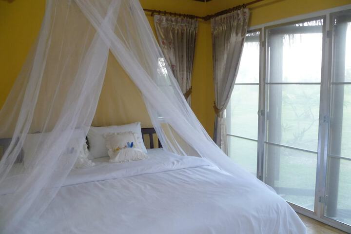 Room 3 of 52