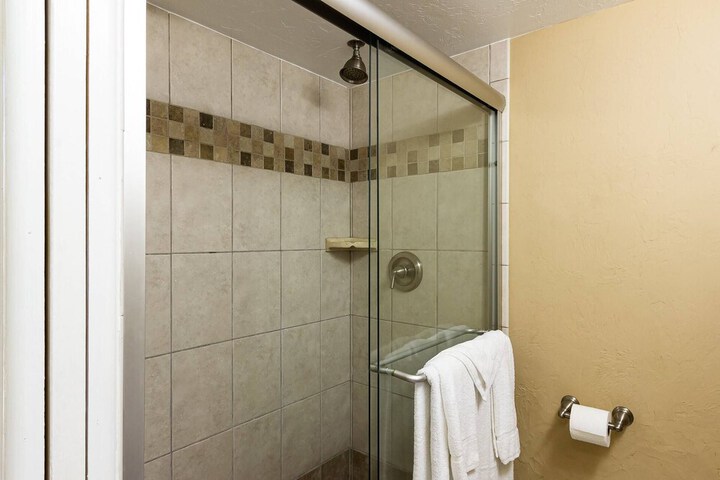 Hotel 44 of 52