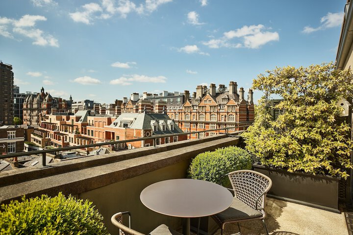 Terrace/Patio 104 of 106