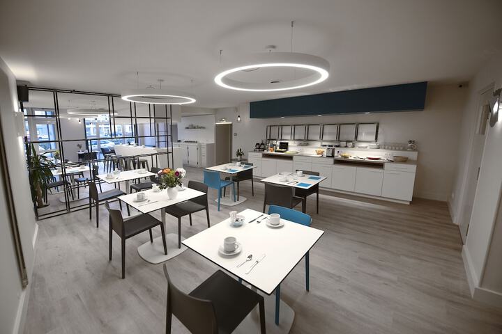 Breakfast area