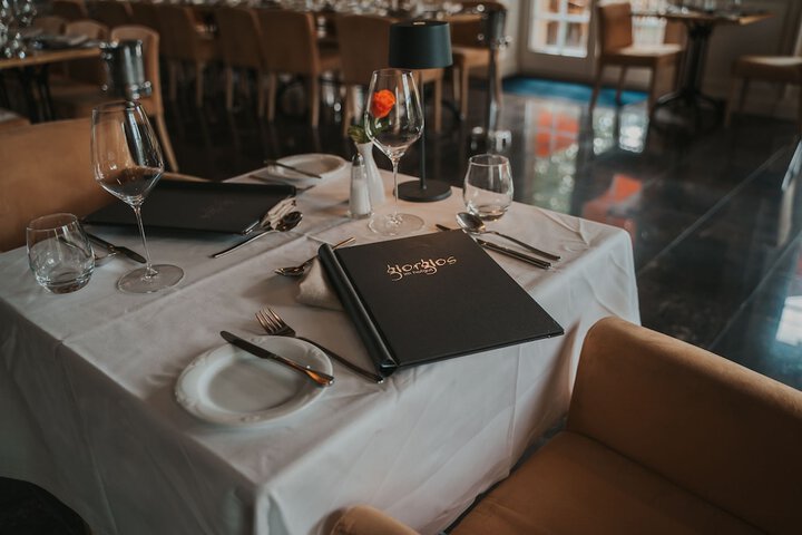 Dining 65 of 89