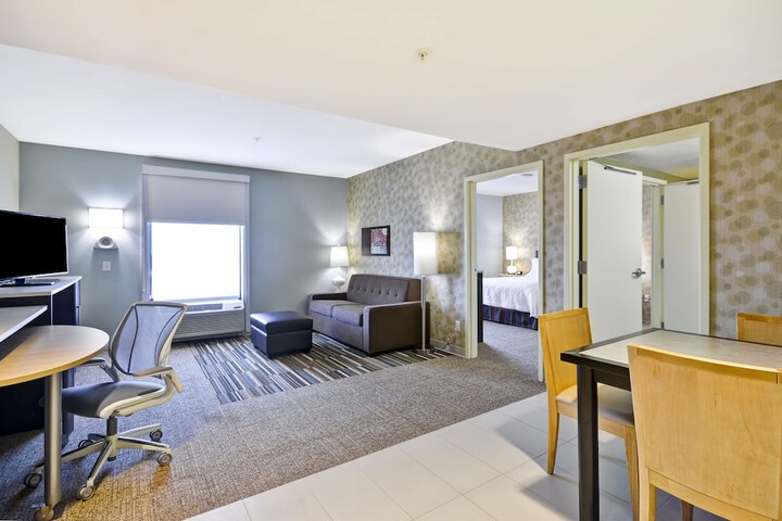 1 King Bed Studio Suite (8 of 14)