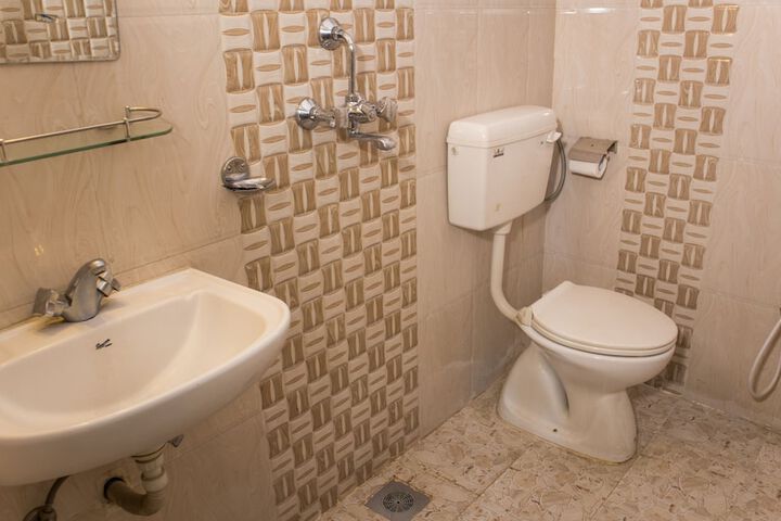 Room 15 of 23