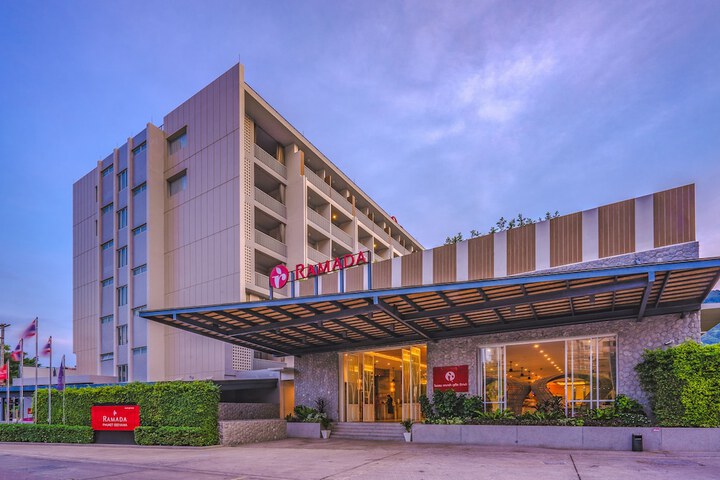 Hotel 208 of 220