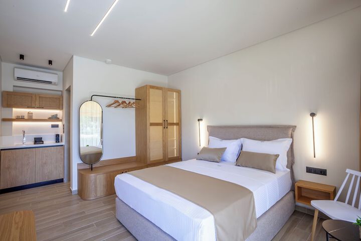 Room 2 of 29