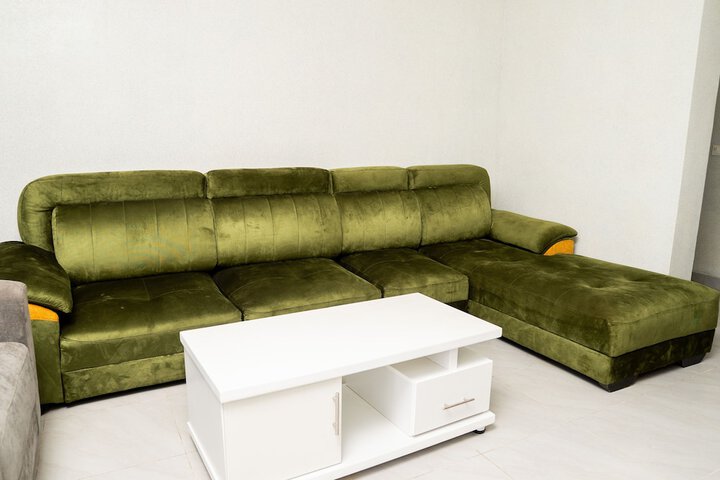 Room 16 of 44