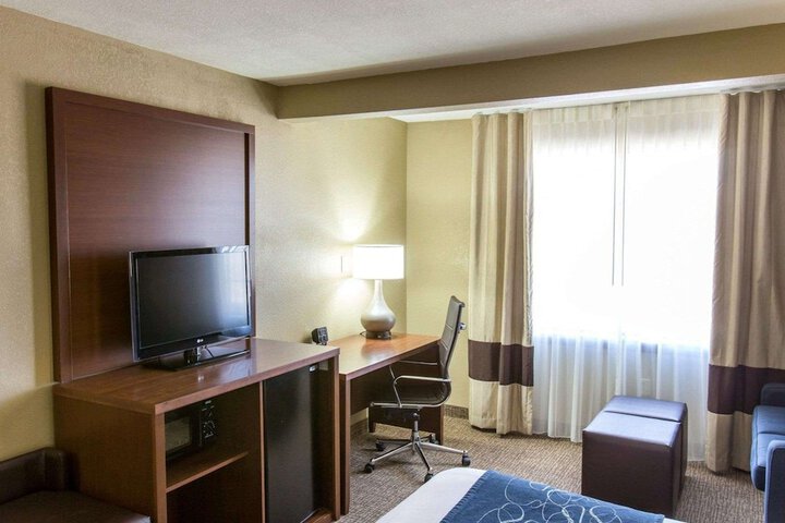 Room 11 of 39