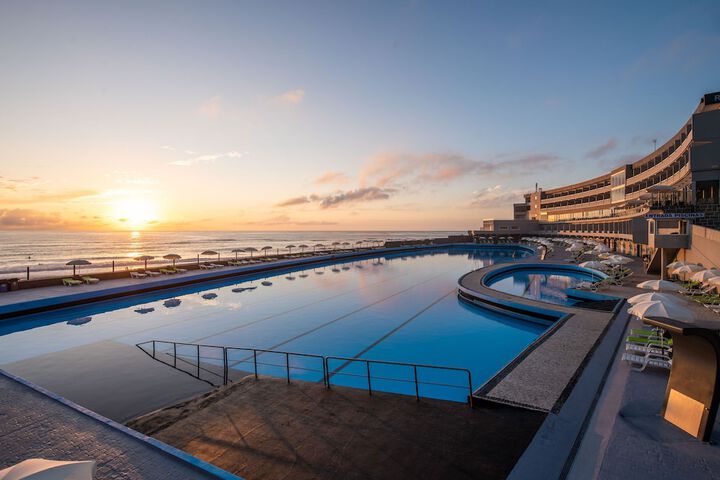 Pools & Facilities