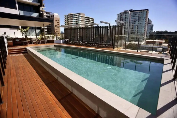 Pool 12 of 16
