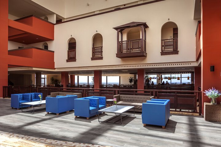 Guest Lobby