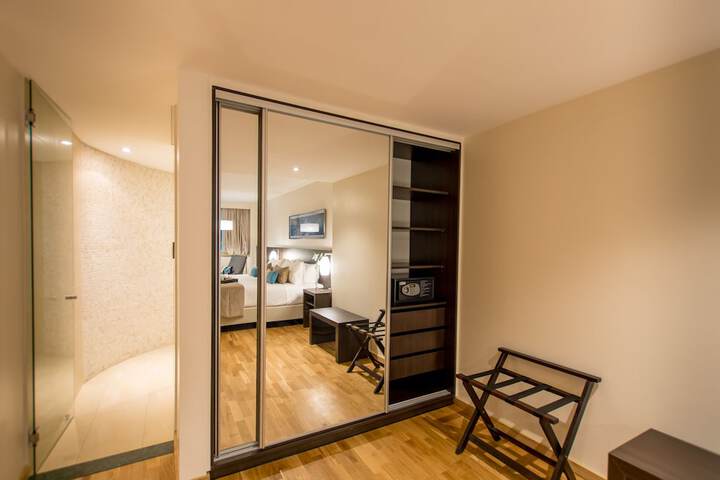 Room 26 of 47