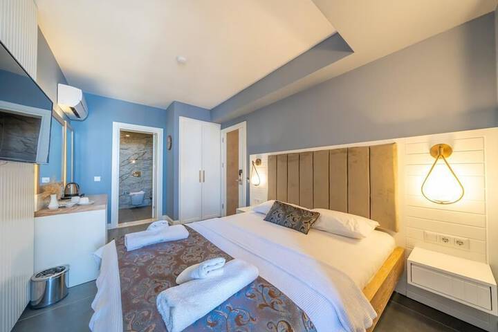 Room 41 of 128