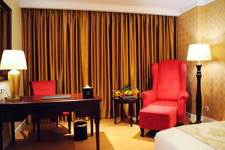 Room amenity