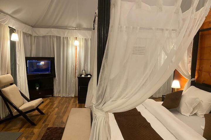 Room 42 of 81