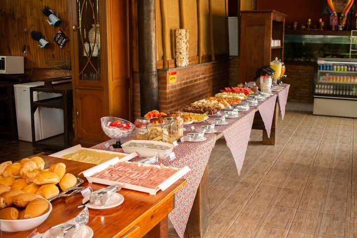 Breakfast/Coffee Service 76 of 98