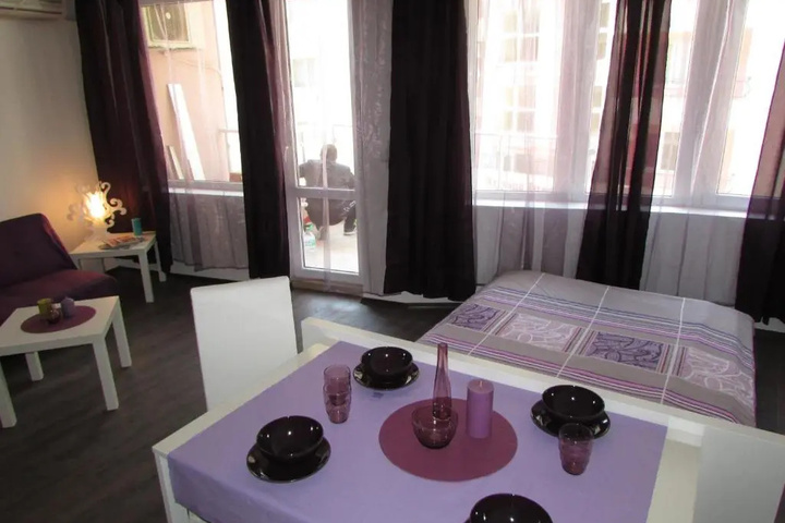 Room 3 of 16