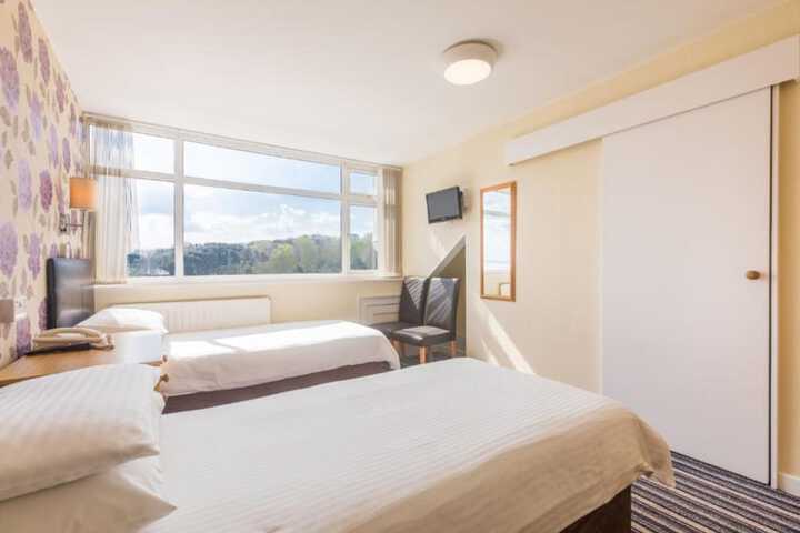Room 7 of 49
