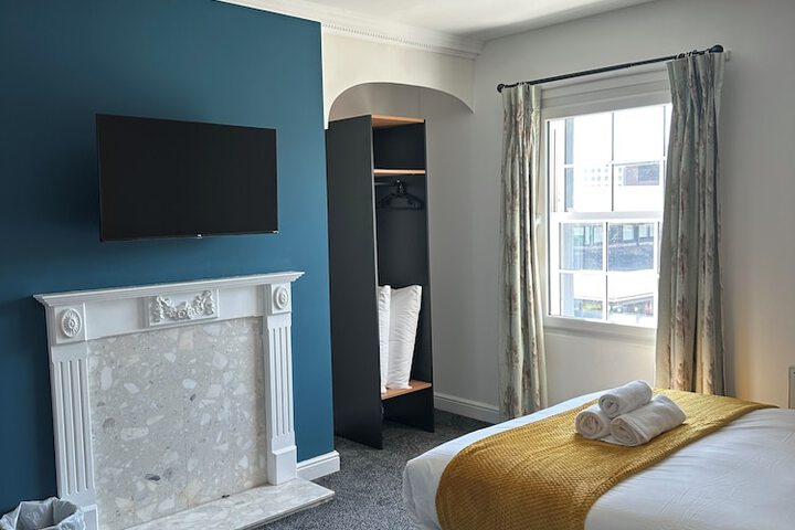 Room 10 of 21
