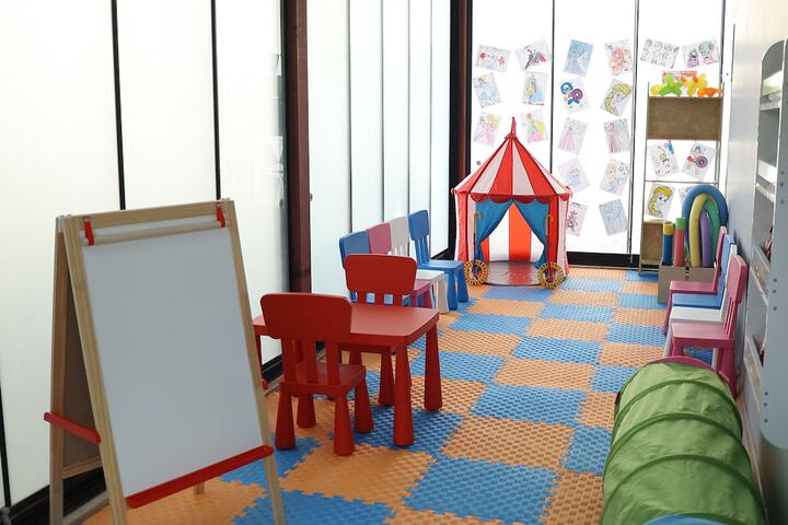 Childrens Activities 81 of 164