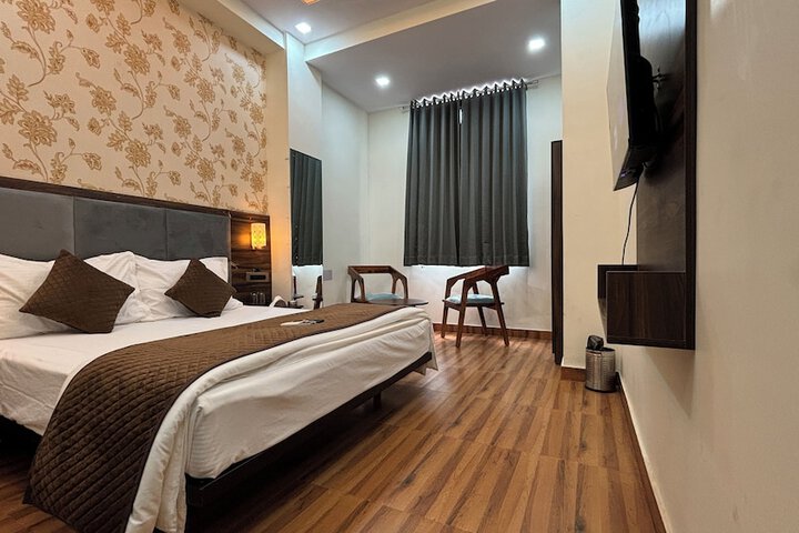 Room 14 of 21