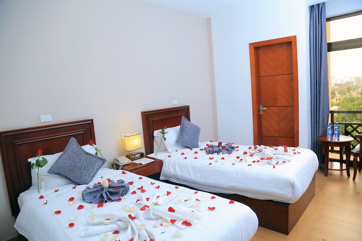 Room 13 of 25
