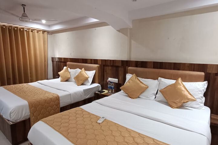 Room 16 of 19
