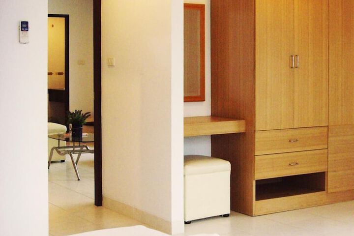 Room 14 of 35