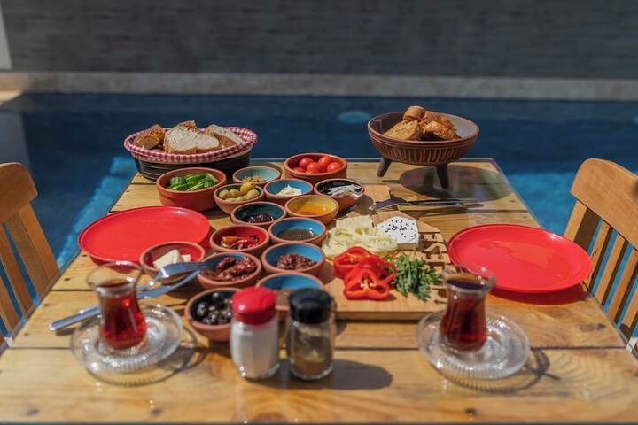 Breakfast/Coffee Service 17 of 37