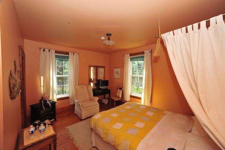 Room 12 of 41