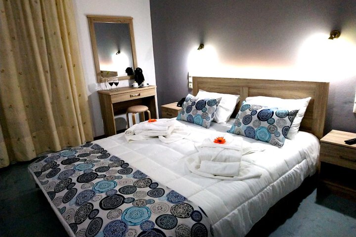 Room 15 of 22