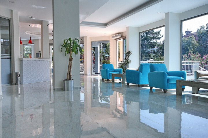 Hotel Lobby