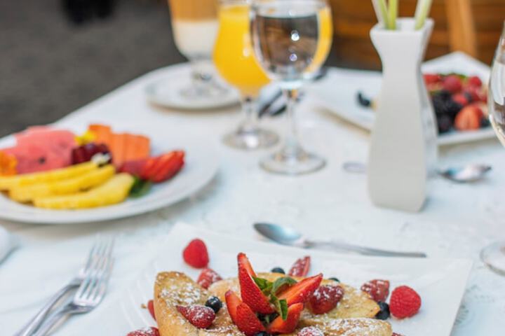 Breakfast meal