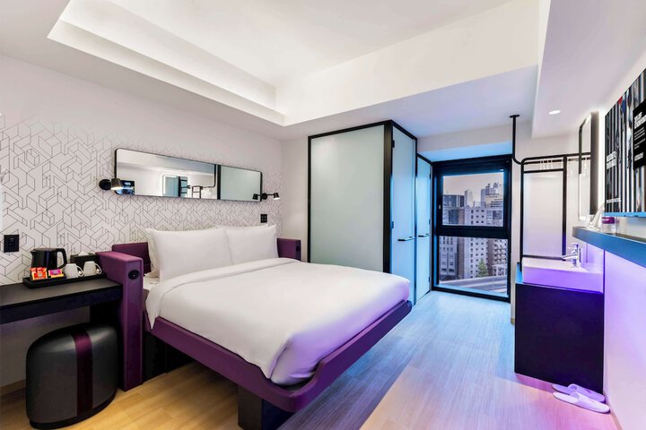 Room 10 of 66