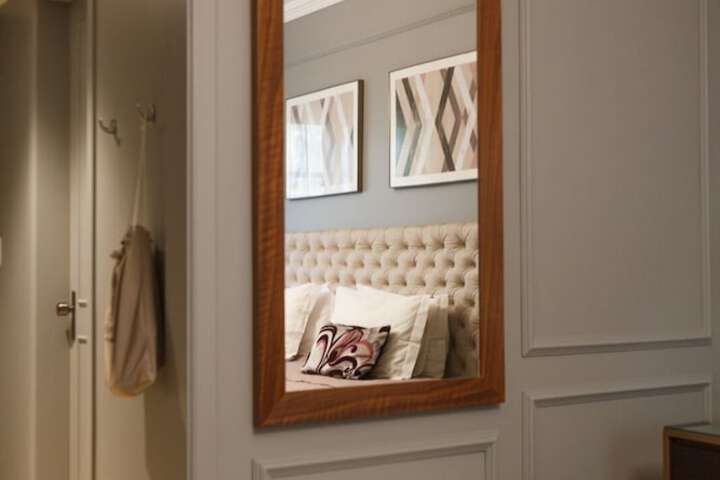 Room 6 of 110