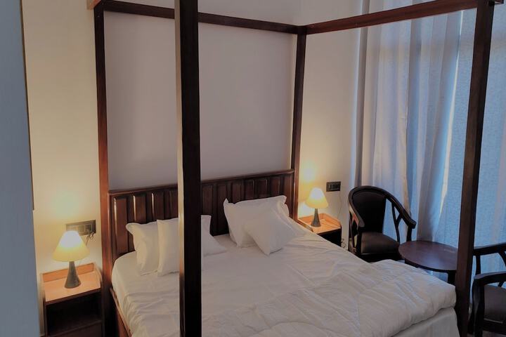 Room 11 of 45