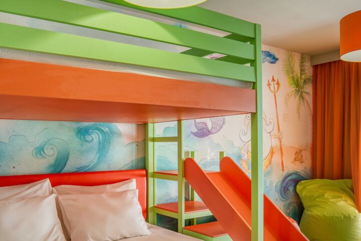 Room 21 of 72
