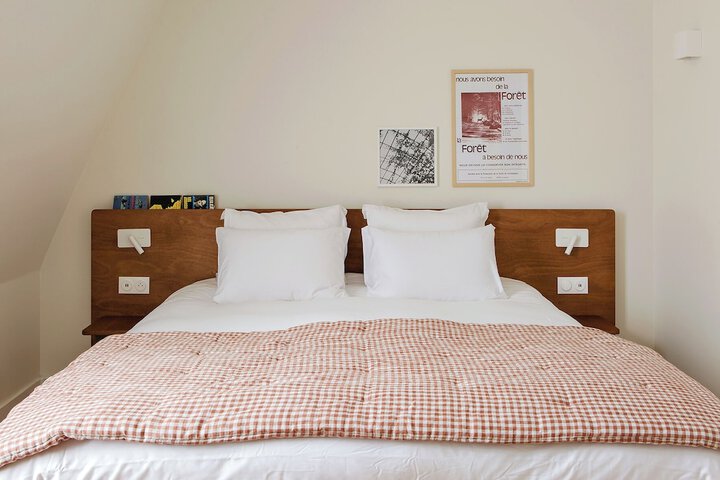 Room 21 of 42