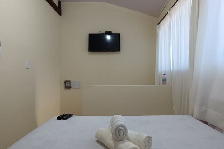 Room 5 of 7