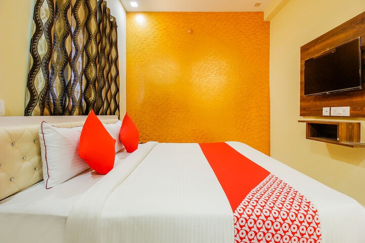 Room 14 of 27