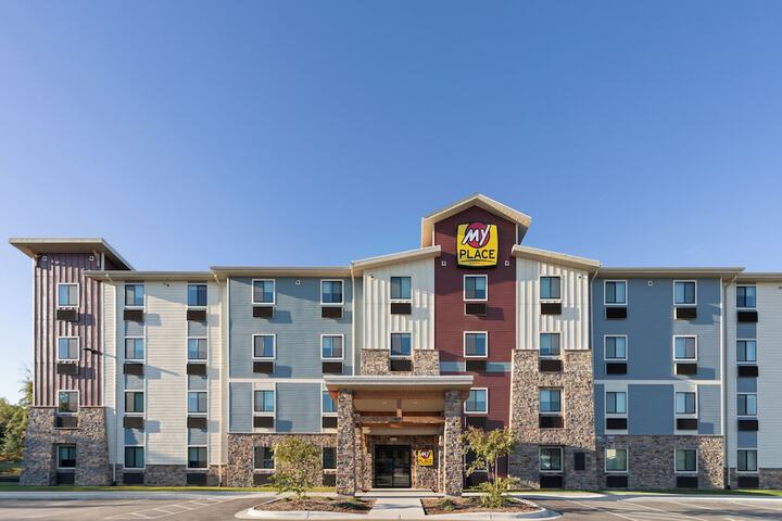 Hotel 7 of 142