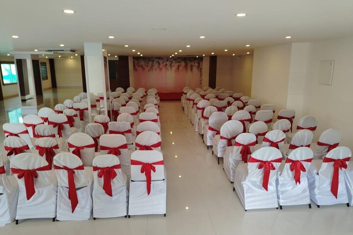 Business Center 22 of 28