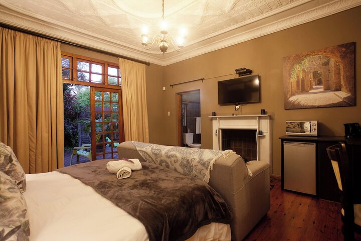 Room 10 of 50