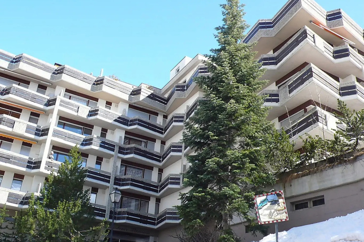 Hotel 5 of 11