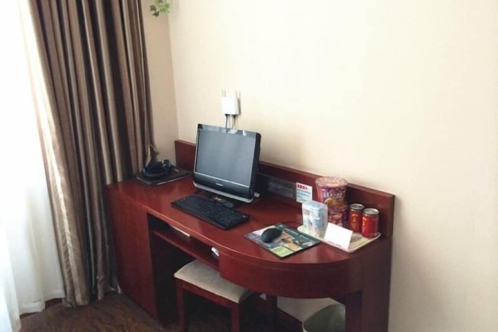 Room 20 of 35