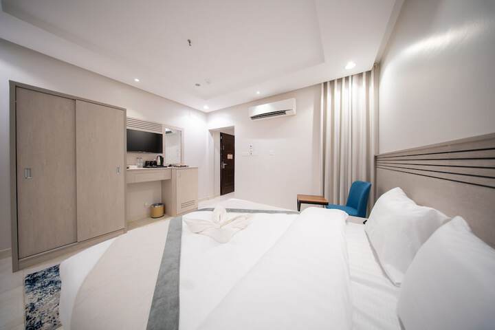 Room 19 of 64