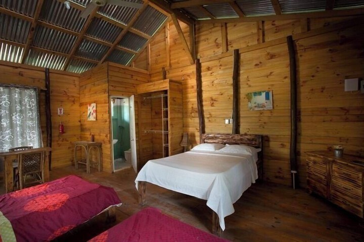 Room 4 of 36